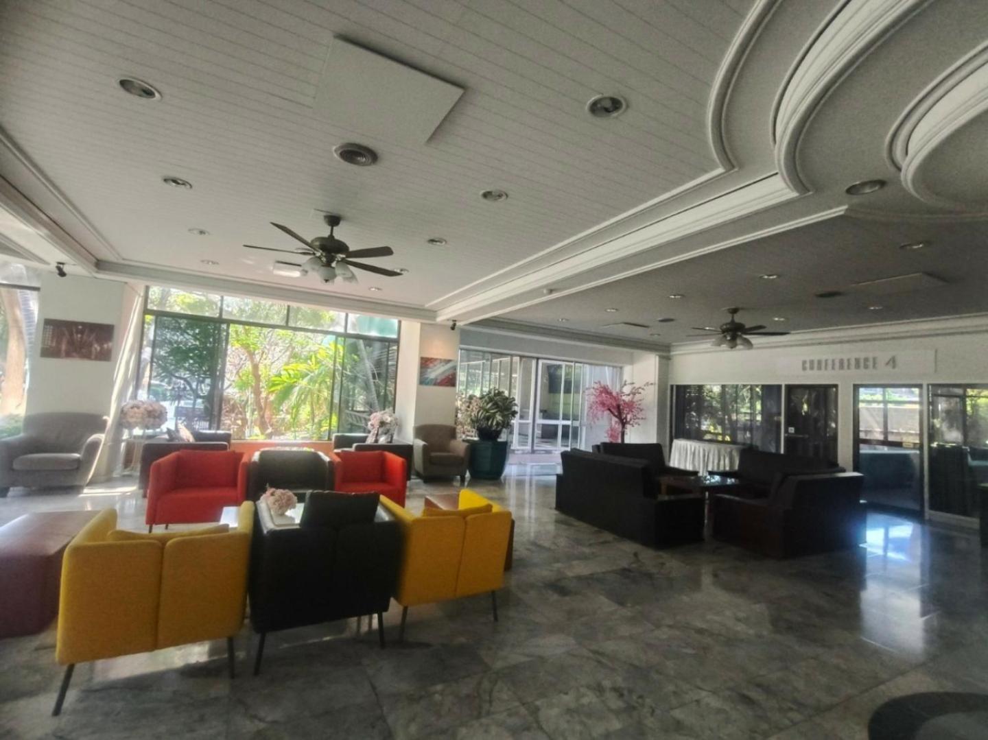 First Pacific Cirrus Hotel Pattaya Eksteriør billede