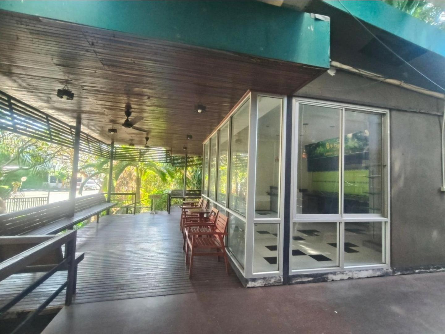 First Pacific Cirrus Hotel Pattaya Eksteriør billede